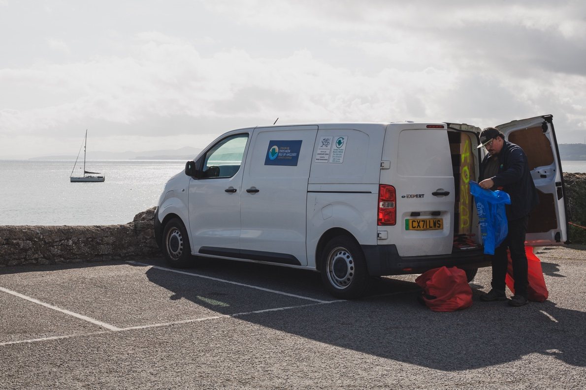 Isle Of Anglesey County Council Litter Collection. — MOELFRE SEAFRONT, ANGLESEY